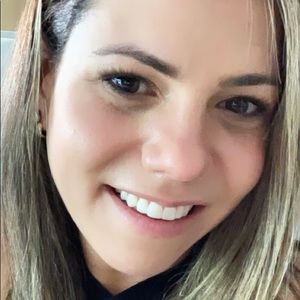 Meet your Posher, Ana lídia